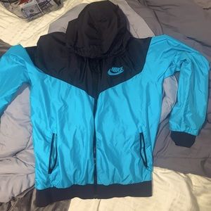 NIKE WINDBREAKER